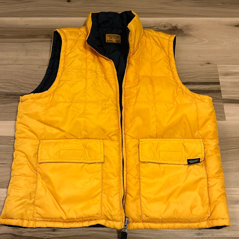 ABERCROMBIE AND FITCH kids 14-16 Puffer Vest